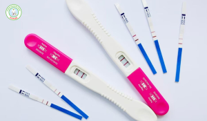 Dùng que thử thai buổi sáng có chính xác không