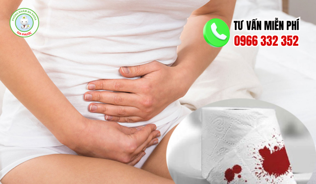 Nóng trong người đi cầu ra máu là dấu hiệu của bệnh gì?
